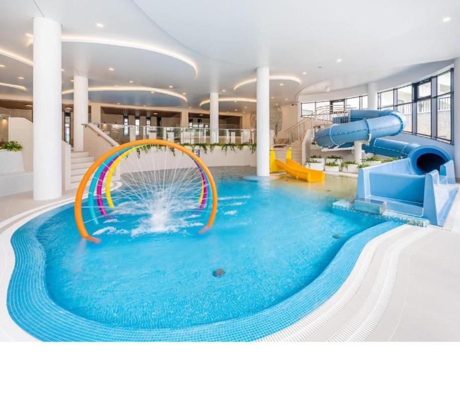 Kolobrzeg Apartamenty Polanki Aqua Z Bezplatnym Basenem, Bawialnia, Parkingiem I Fitness Exterior photo